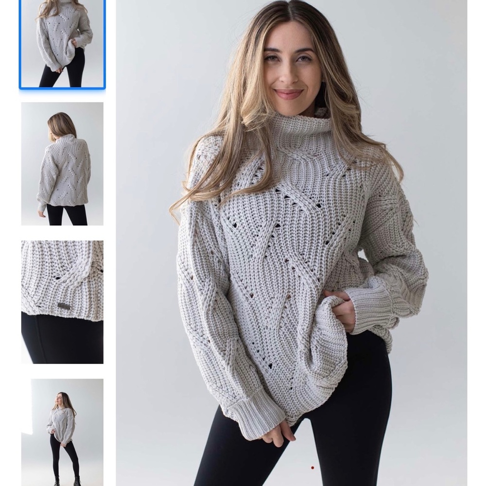 Savvi Jessie Sweater Size Small